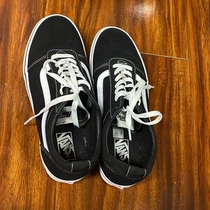 MEN’S VANS WARD SKATE SHOES – SIZE 10.5